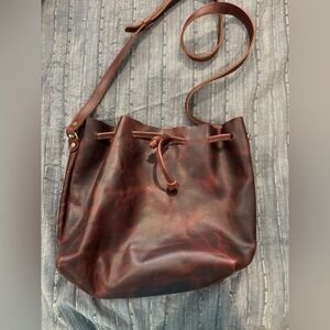 Portland Leather Bucket Bag-color lava
